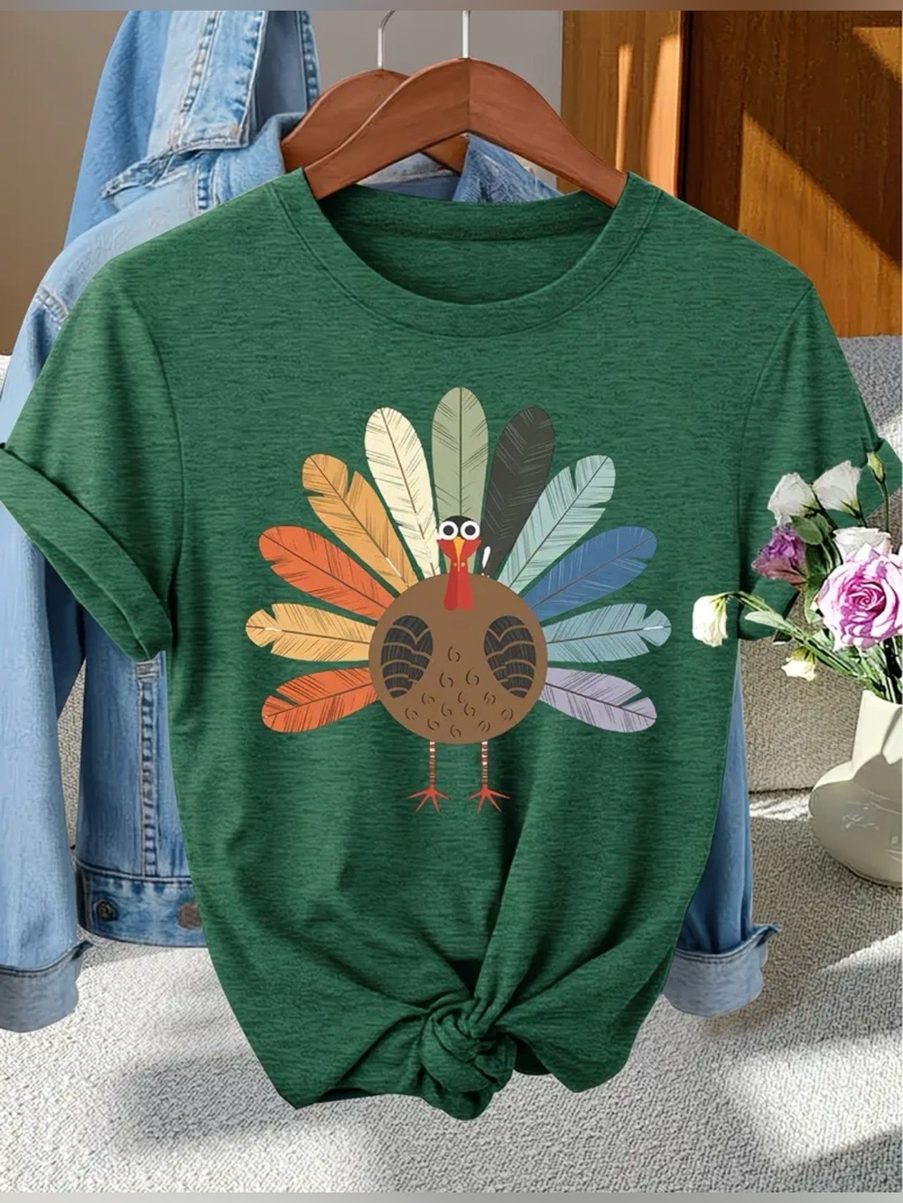Women’s Green Turkey Graphic Tee. Colorful. Size M.